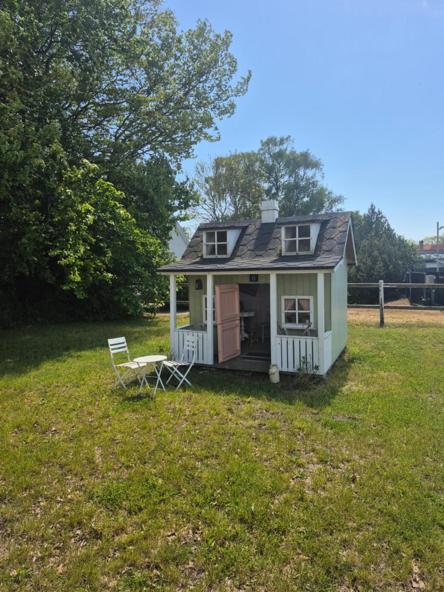 Litet Hus I Mysig By Naera Havet Villa Ystad Exterior photo